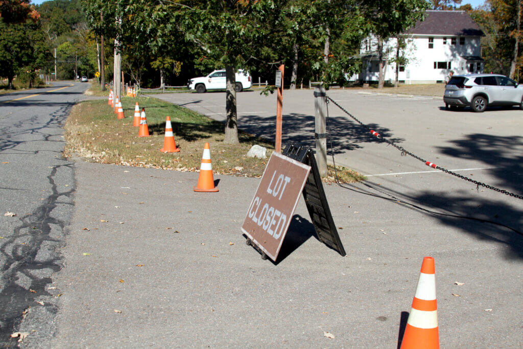Parking lots at Minute Man National Historical Park are closed due to the government shutdown, which began at midnight. Photo: Dakota Antelman/The Acton Bridge
