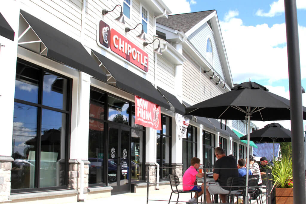 Diners enjoyed Chipotle burritos and bowls on a recent weekend afternoon. Photo: Dakota Antelman/The Acton Bridge