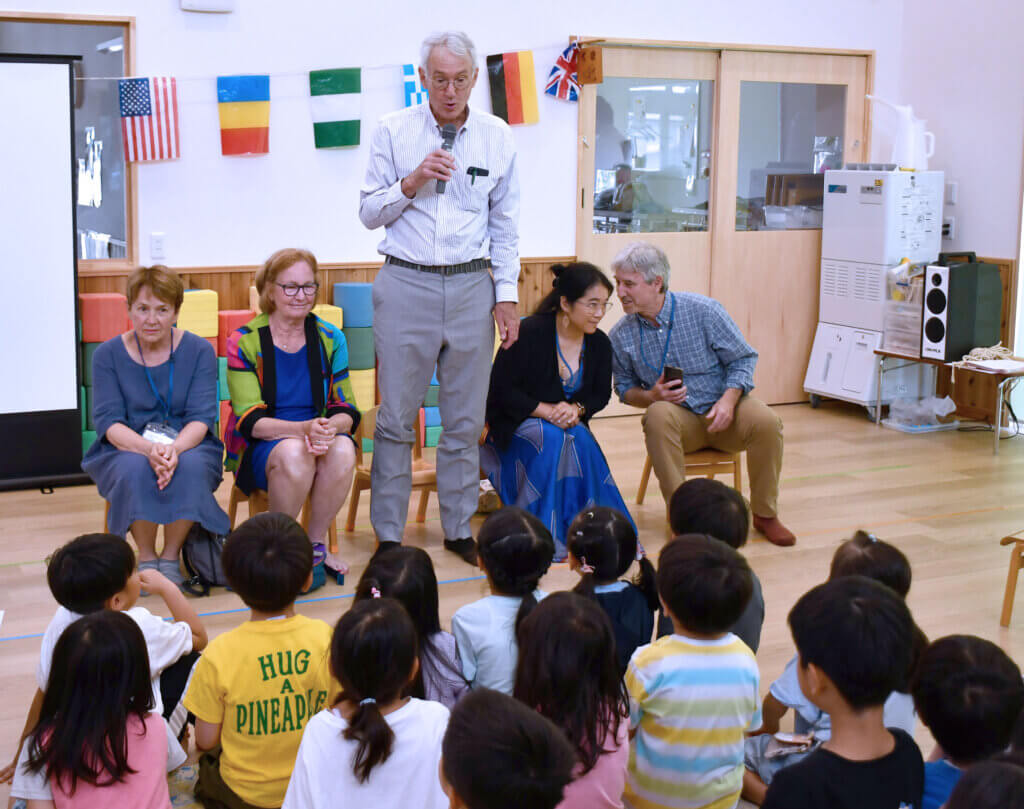 Court Booth speaks to Donguri kids. Photo courtesy of Jack Brox McCarthy