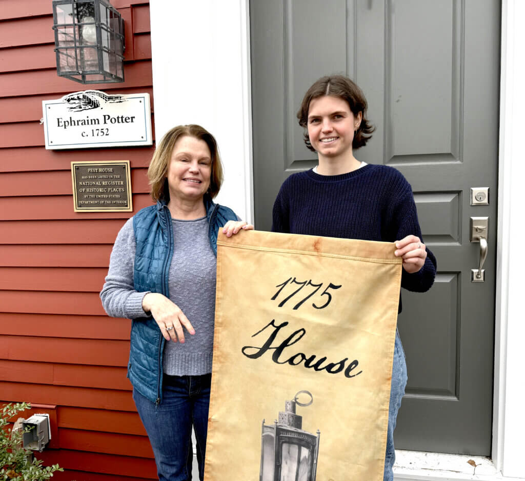 Maria Fitzgerald and her daughter, Erin, at the Ephraim Potter House (1752). Photo: Laurie O’Neill/The Acton Bridge