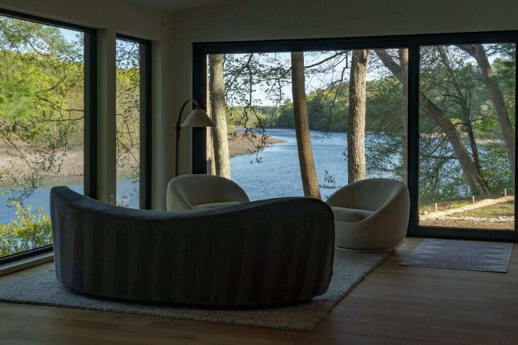 Our design goal was to create an environmentally friendly, calm and cozy space with a strong visual connection to our natural surroundings.
