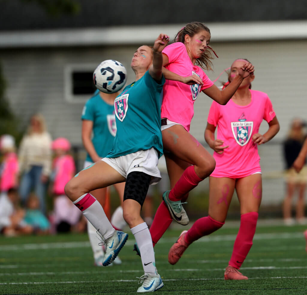 CC’s Emmy O’Donnell, right, battles Lincoln-Sudbury's Alexa Hultin.
