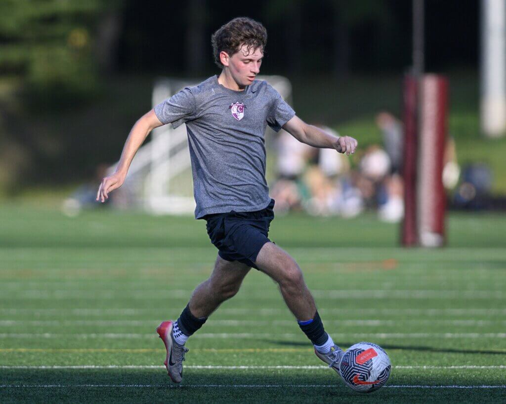 Owen Tompsett controls the call. Photo by Jon Straggas