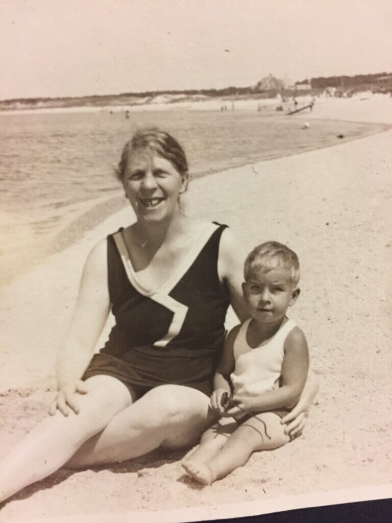 Kussin on the beach in Falmouth with Louisa May Nieriker (Lulu), daughter of May Alcott and niece to Louisa May Alcott. Courtesy photo